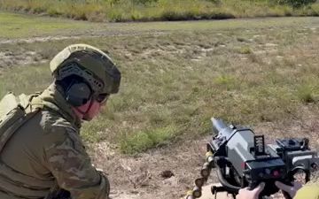 澳大利亚陆军MK47榴弹发射器实弹射击训练 (2023-9)