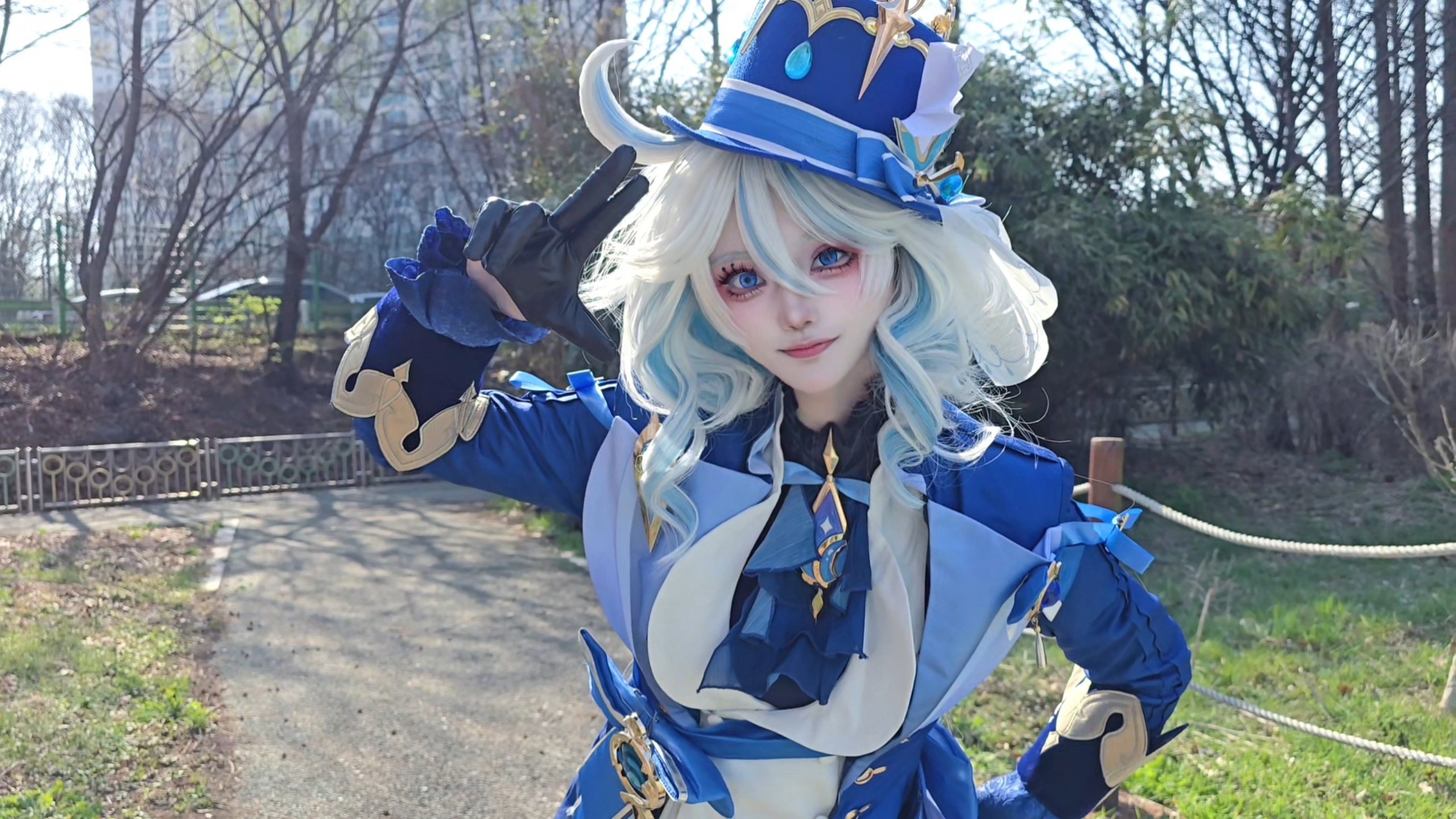 Hello everyone、I'm Korean coser 碎片(DAKE)-coser家，cosplay爱好者，二次元聚集地，动漫文化，新番资讯，ACG，Coser展示