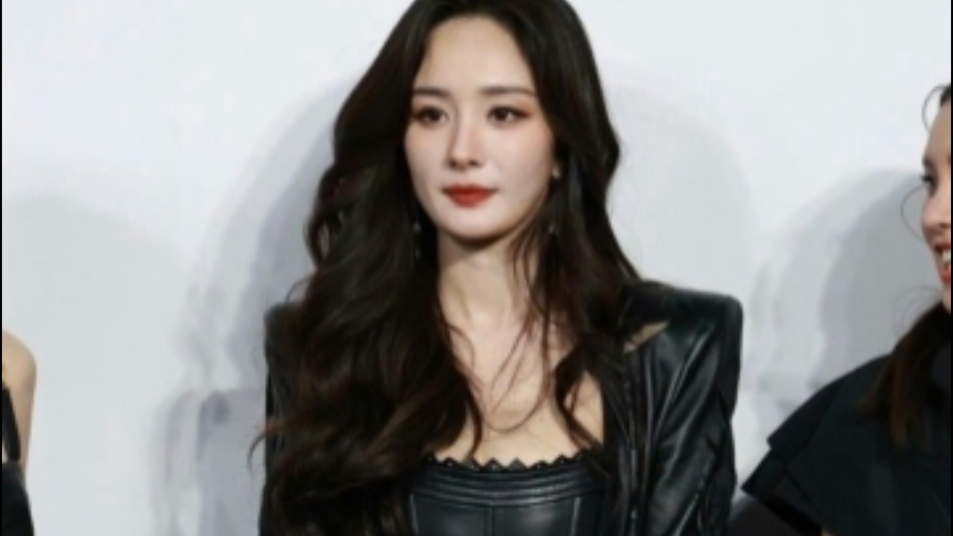 杨幂 皮装黑丝大幂幂