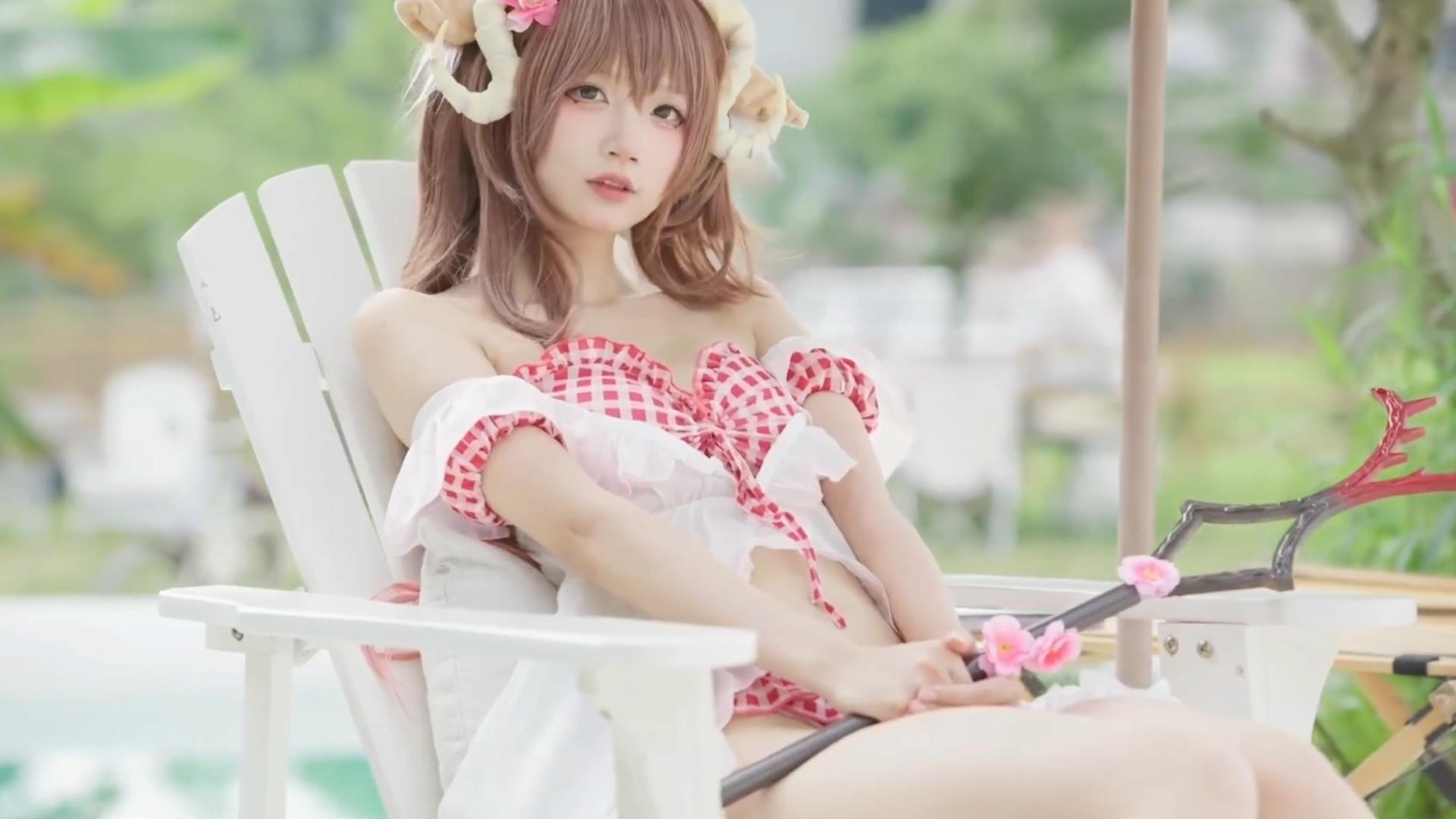 [QCos]Arknights Eyjafjalla Swimsuit Cosplay 小羊艾雅法拉 (2)