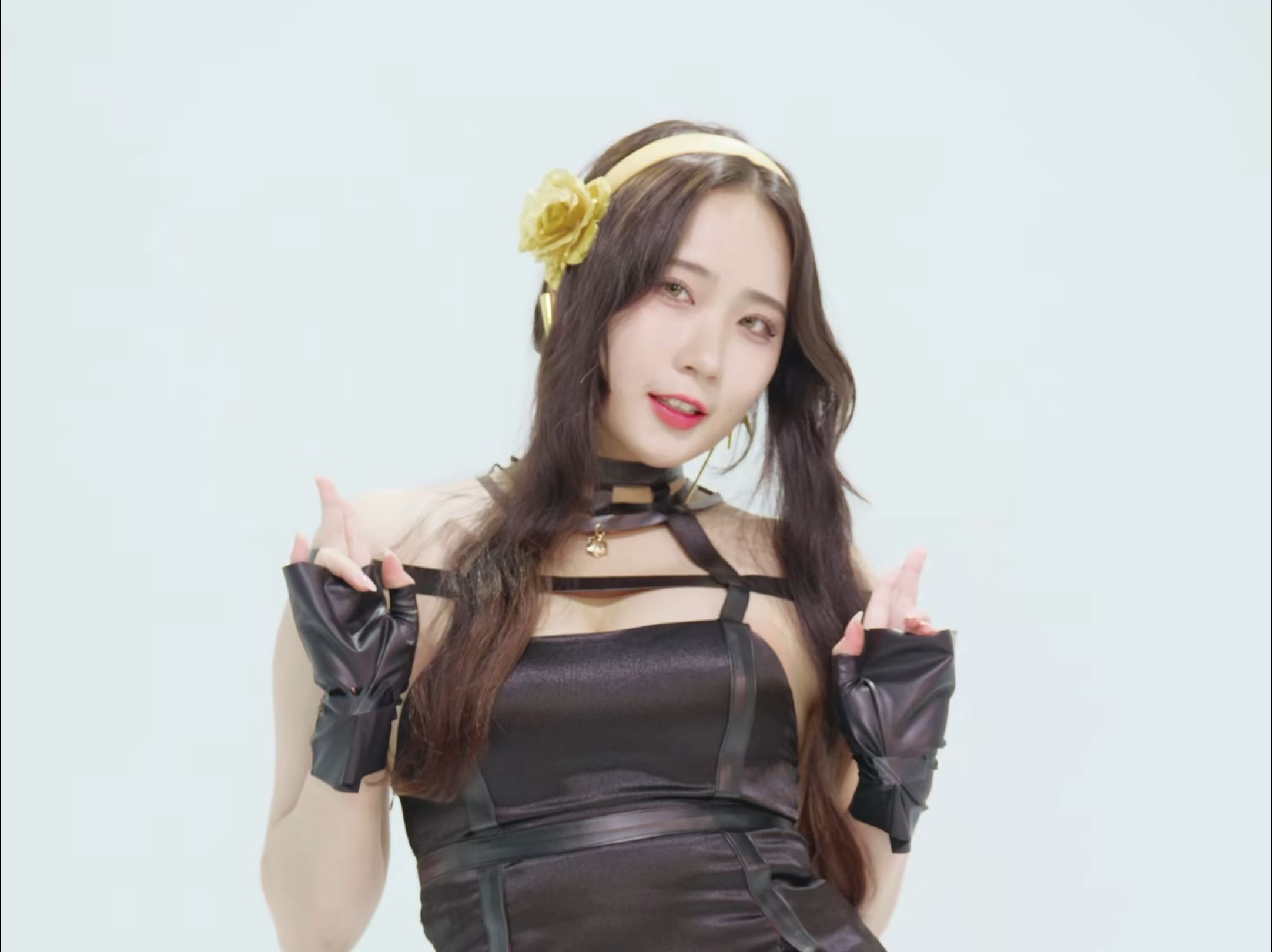 郑 仁 phut hon 约尔COS