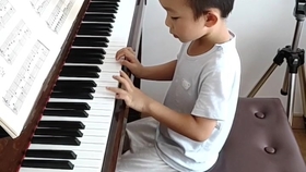 老麦克唐纳钢琴曲简谱_老麦克唐纳简谱
