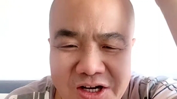 二次元刀哥旧活新整，表演单手运球