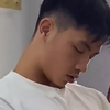 犯困小伙