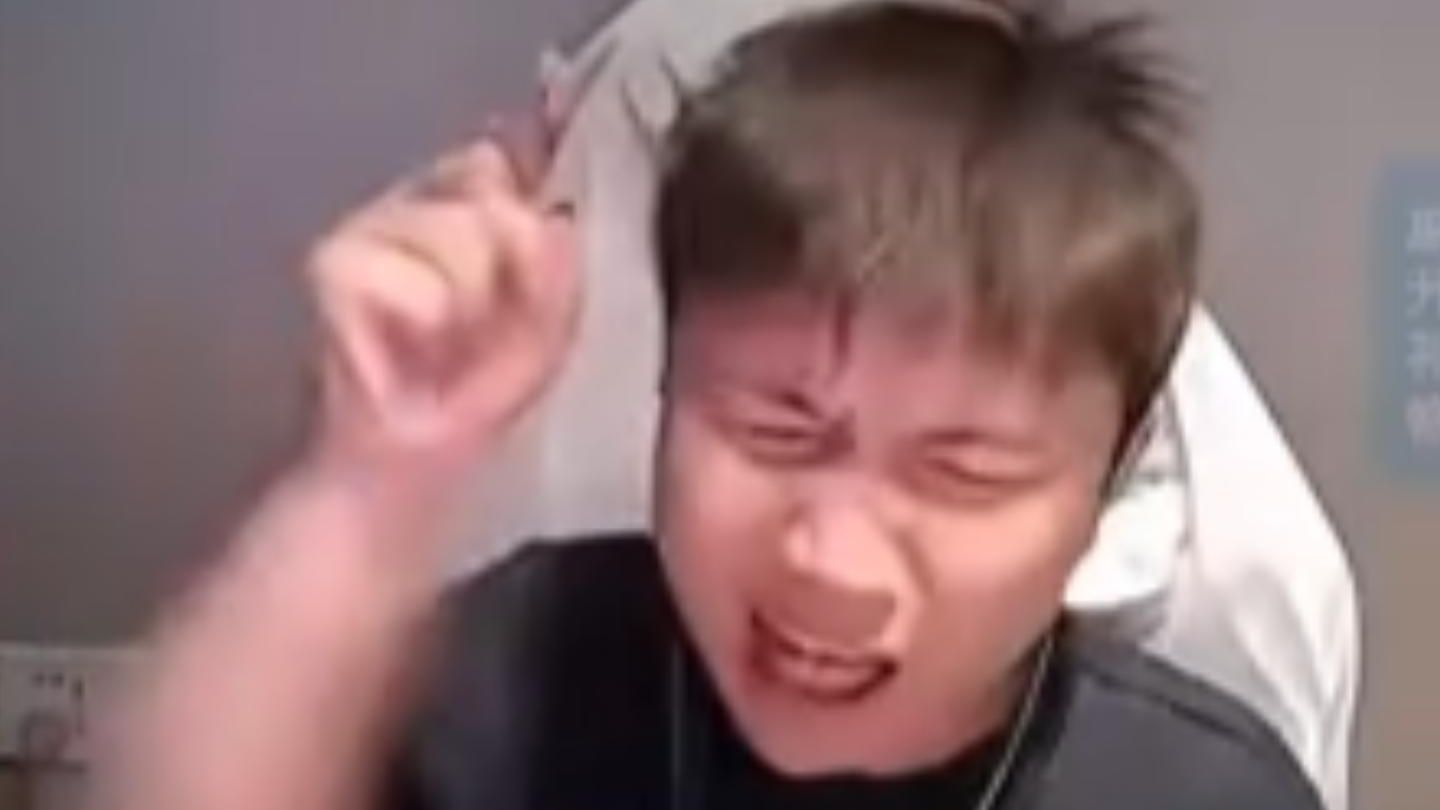 "又性情了蛋神"