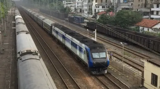 【昌九城际铁路】客车K492南昌北站2道通过，乐化城际场方向，上局徐段DF11G0129/0130