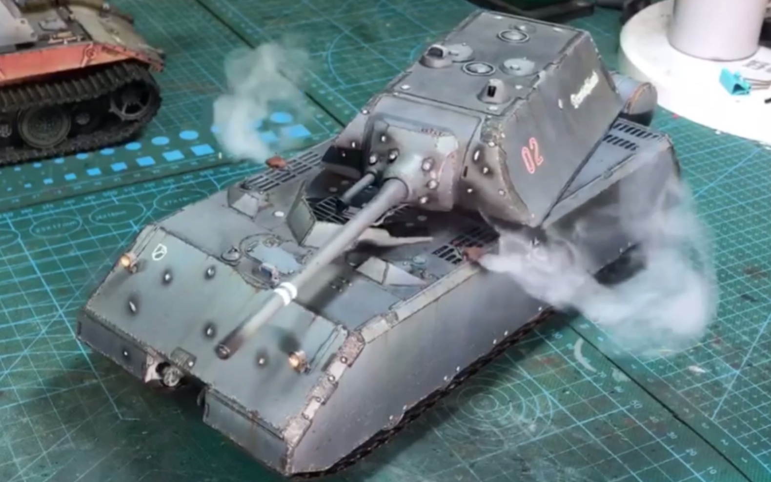 二战中最可怕的老鼠：纳粹德国188吨的鼠式超重型坦克_凤凰网