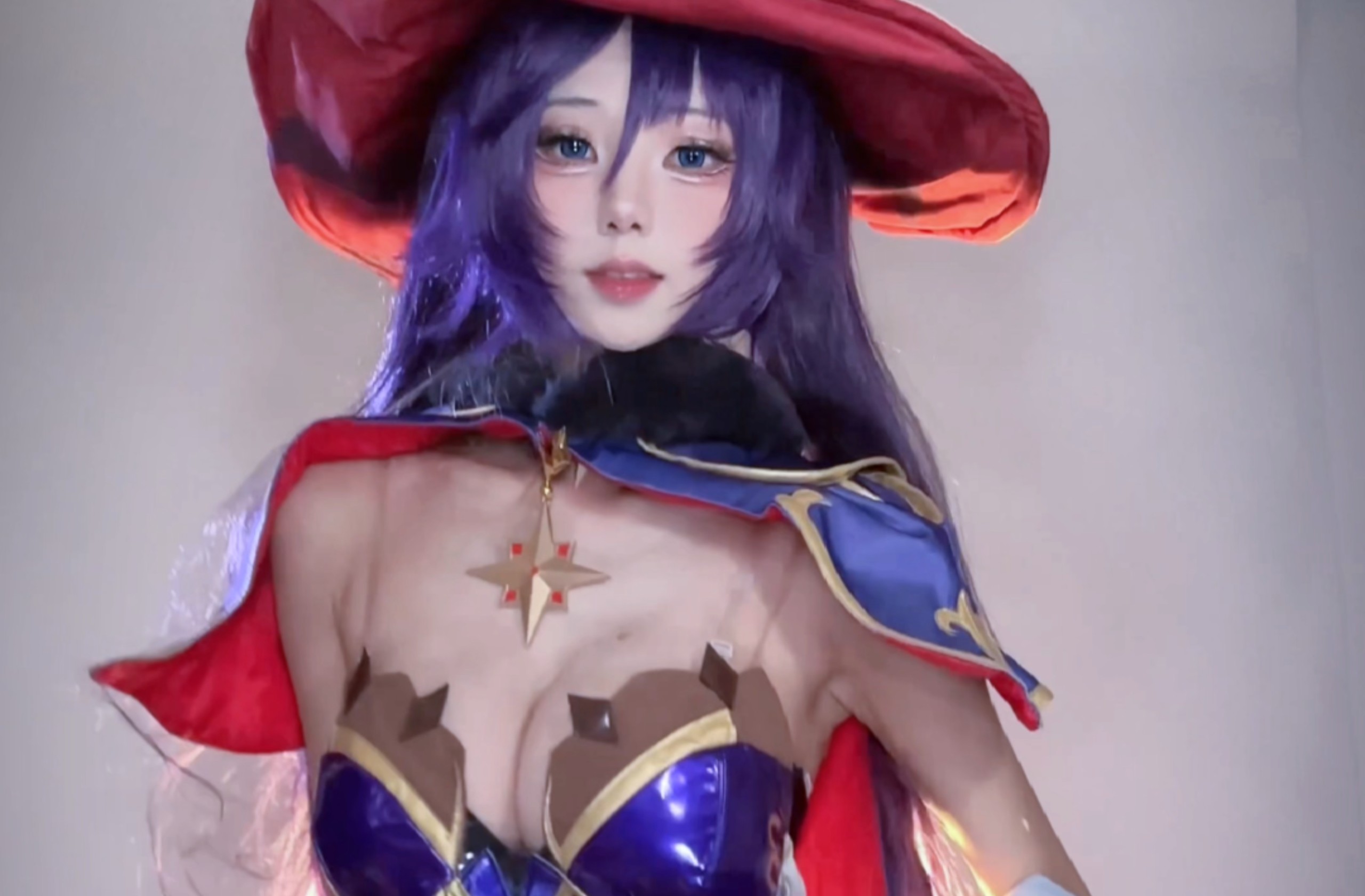 我的名字是阿斯托洛吉斯·莫娜·梅姬斯图斯