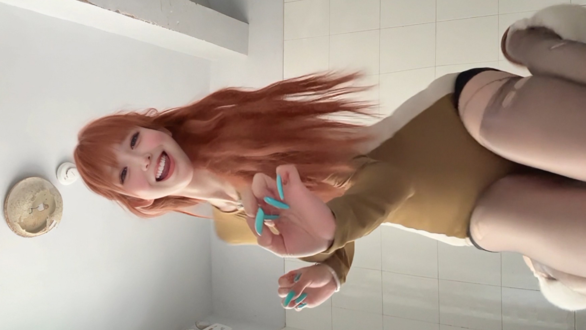 炸姐 4K全面屏 蹲姿合集