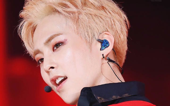 【金珉锡】【xiumin】童颜妖精美颜大佬地球仙子宇宙瑰宝的燃向混剪!