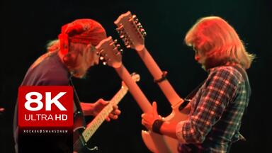 <em class="keyword">Eagles</em> - Hotel California - Live 1977 【8K修复】