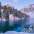 蓝色湖小径令人惊叹的冬季风景-4K山湖放松视频与自然声音