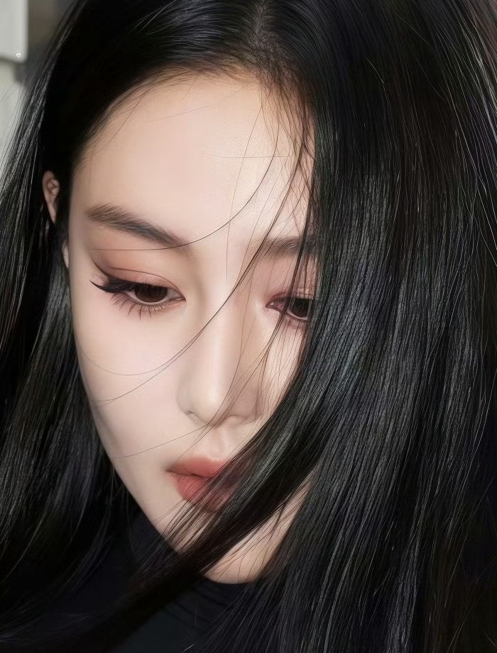 张馨予怼脸拍，爱不