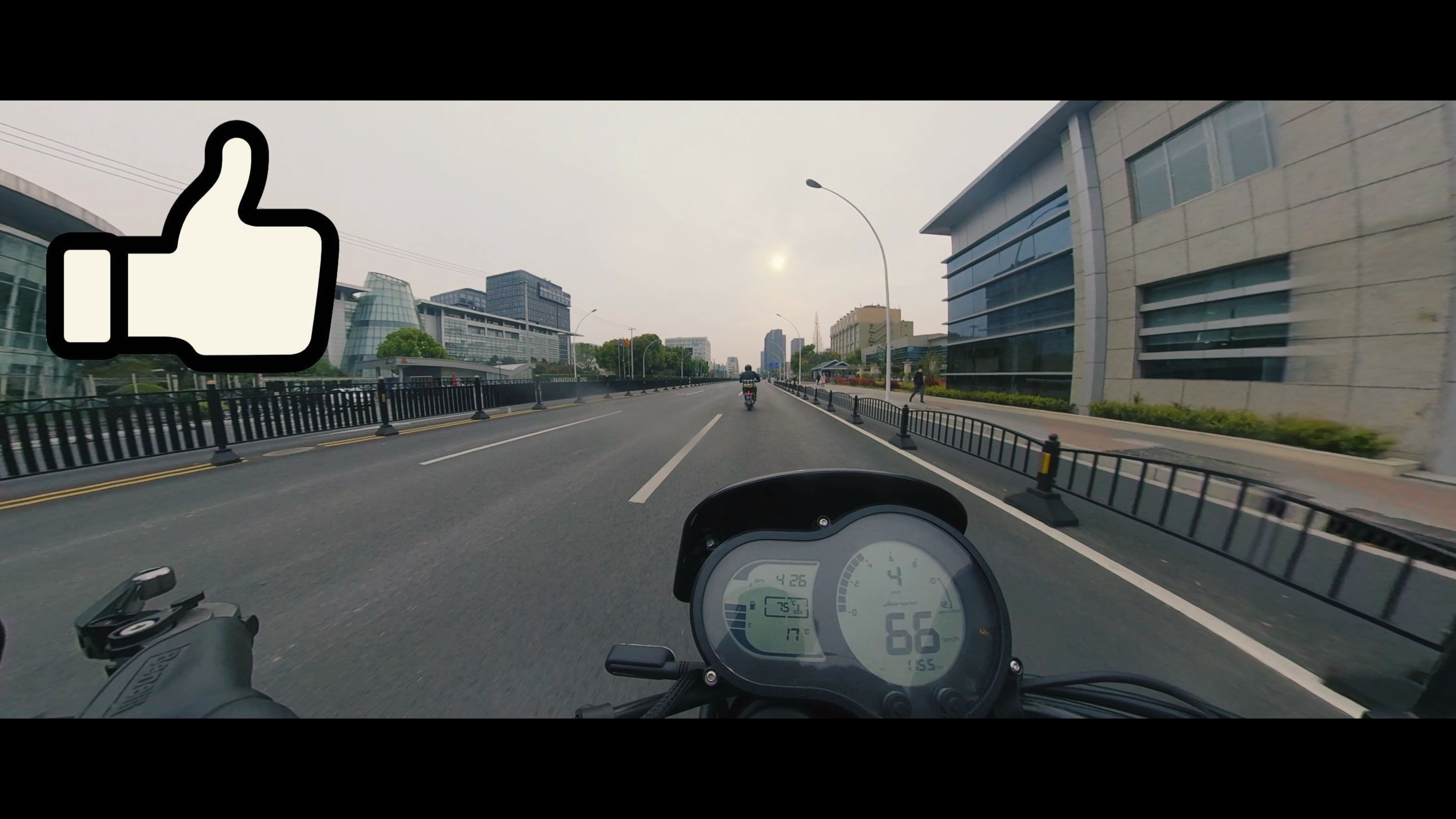 被小牛拉爆了 真滴猛