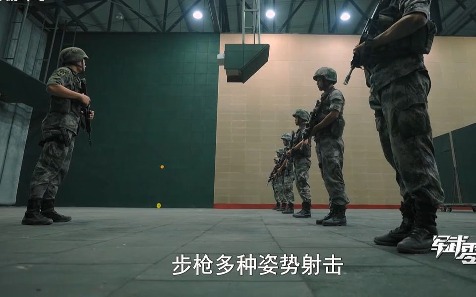 训练中步枪的多种姿势射击 站姿 跪姿 坐姿 侧姿和卧姿