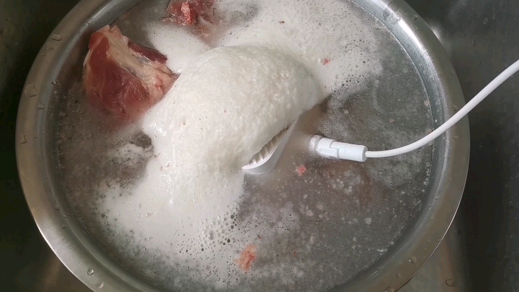 火遍全网的果蔬清洗机值得入手吗？科学讲解，看完你就明白了