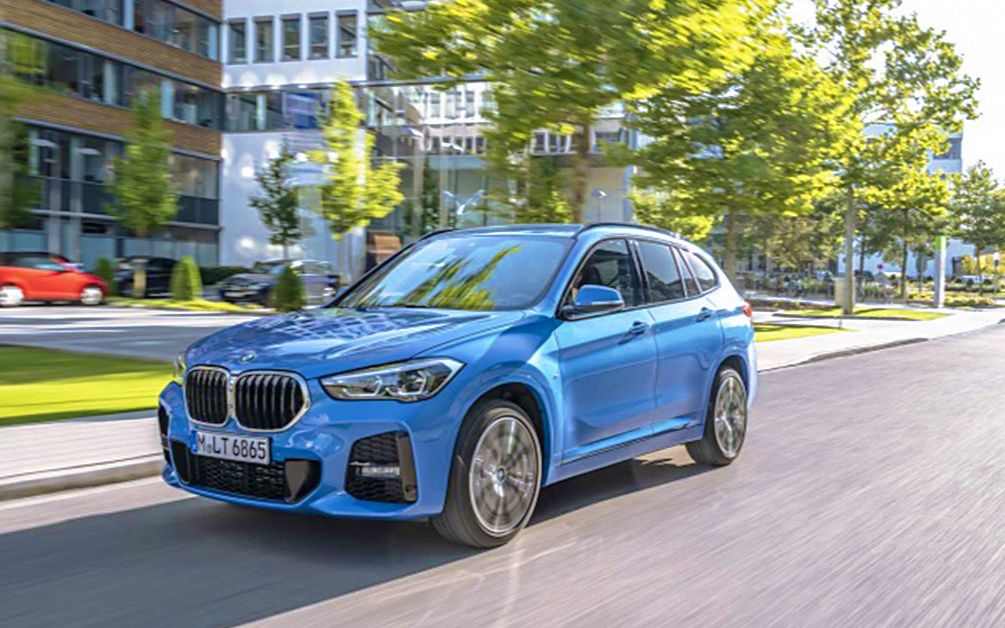 宝马2020款 X1 xDrive 25i强劲SUV_哔哩哔哩_bilibili