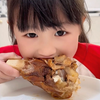 家里有两个乖乖吃饭的娃 老母亲可太喜欢做饭了