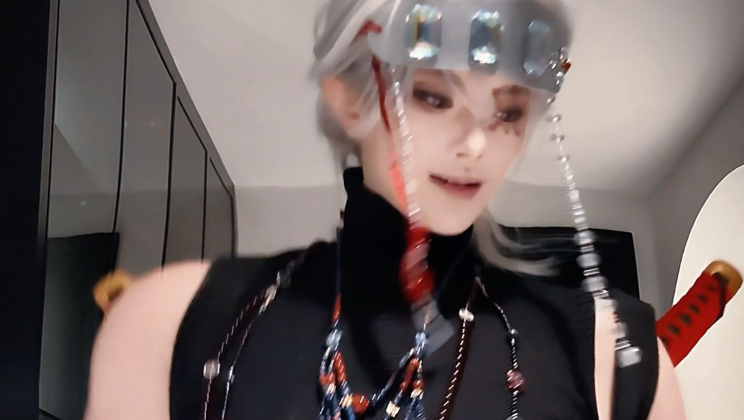 “杀完鬼来上这么一段真是惬意啊！”