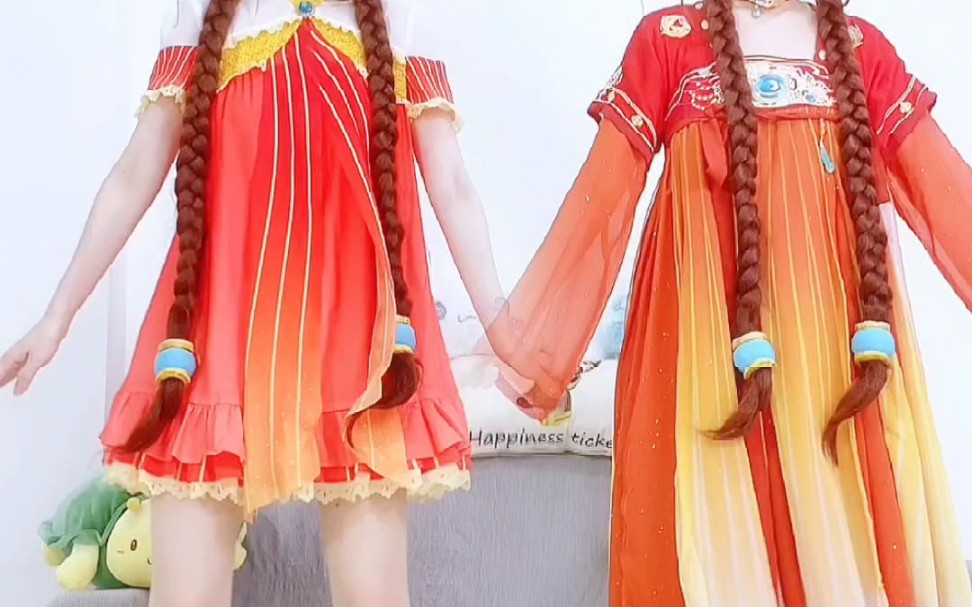 Which one do you love more, Da Qiao cosplay or Han Elemental?