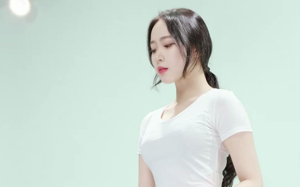 Sticky Sticky Jung In White T Denim Different Perspectives
