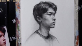 梦到自己刮胡子，探索潜意识中的自我形象与变化