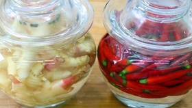 泡菜坛子的做法步骤图 eda2430e82566857fc15ad147b3a913d721c007a.jpg@280w_158h_1c_100q.jpg