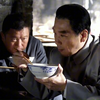 “你把人民放心里，人民把你举头顶