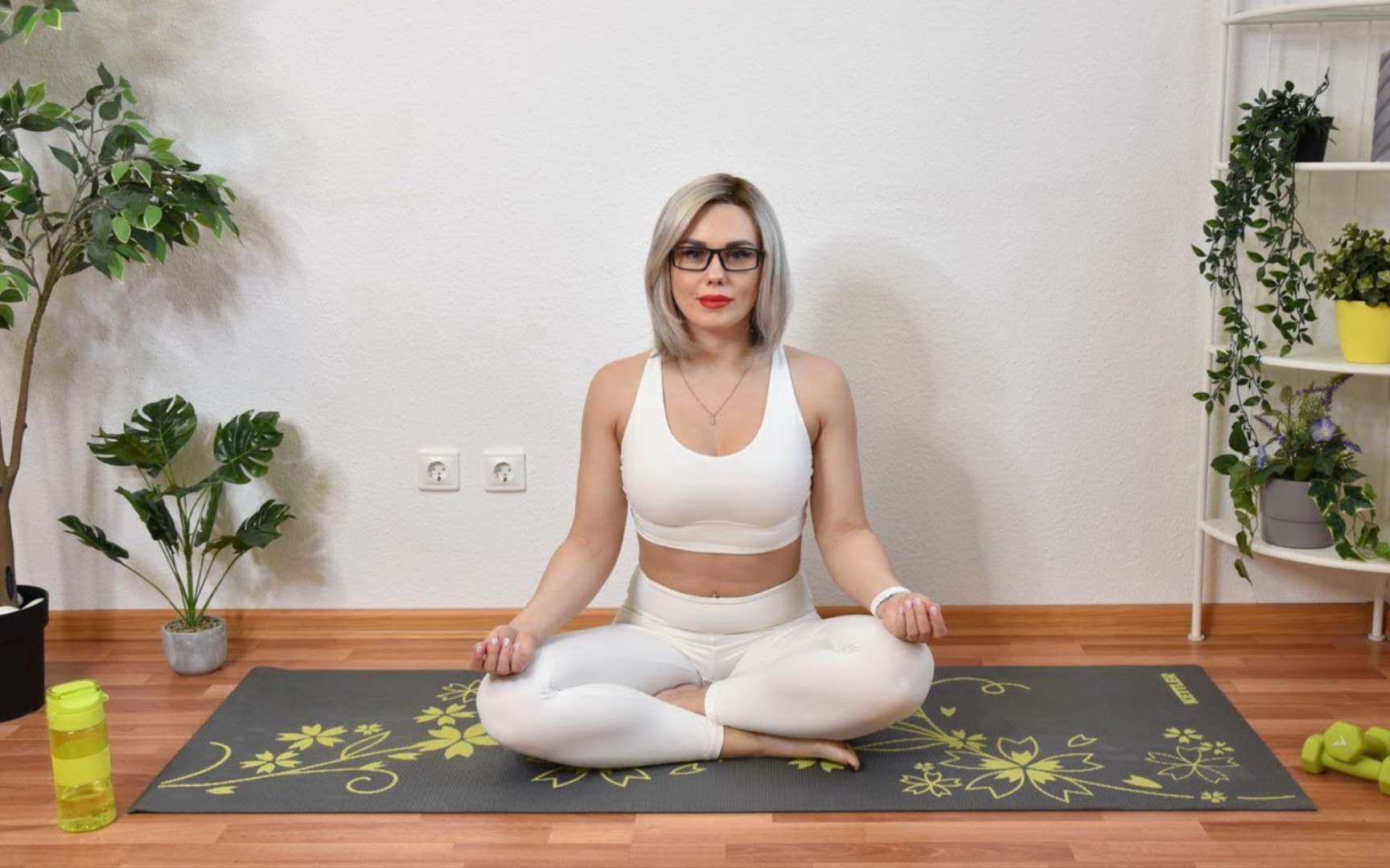 Corrie's Yoga Stretching Basics Instruction