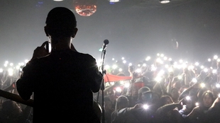 不再见完整版歌词 ee4cab05096f99ef5a5f435d1b2b711dc976c16c.jpg@310w_174h_1c_100q.jpg