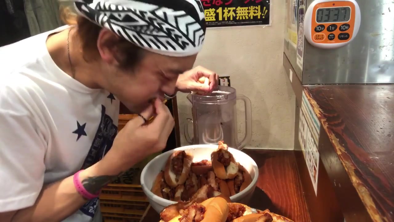 【搬运】大胃王:max铃木速食烤肉面包