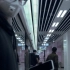 【片段】乘客走出地铁车厢的瞬间