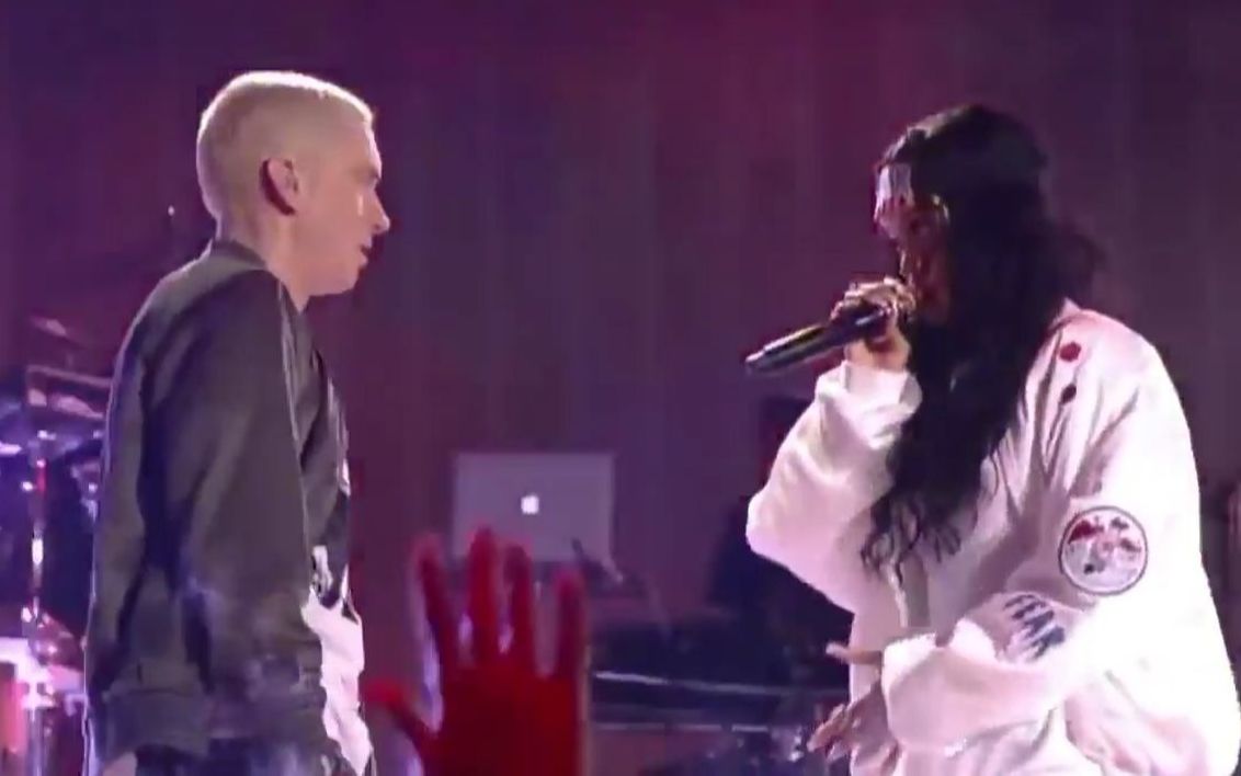 【强强联手】Eminem & Rihanna - The Monster (Live 2014 MTV Movie Awards)