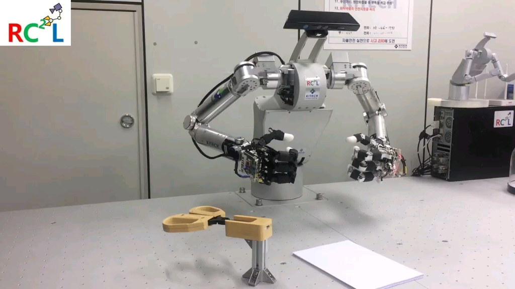 探索 | 双臂机器人使用剪刀✂️