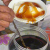 云南大理72岁老奶奶卖小吃，2元一碗，豆腐脑你喜欢甜还是咸的