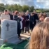 爱尔兰男子为自己葬礼提前准备了一段录音，结果把所有亲朋好友逗得哈哈大笑