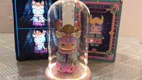 泡泡玛特最值得入手的系列2023 f0bf49477fa2c4b0f3feb2fae372a205fd64b661.jpg@280w_158h_1c_100q.jpg