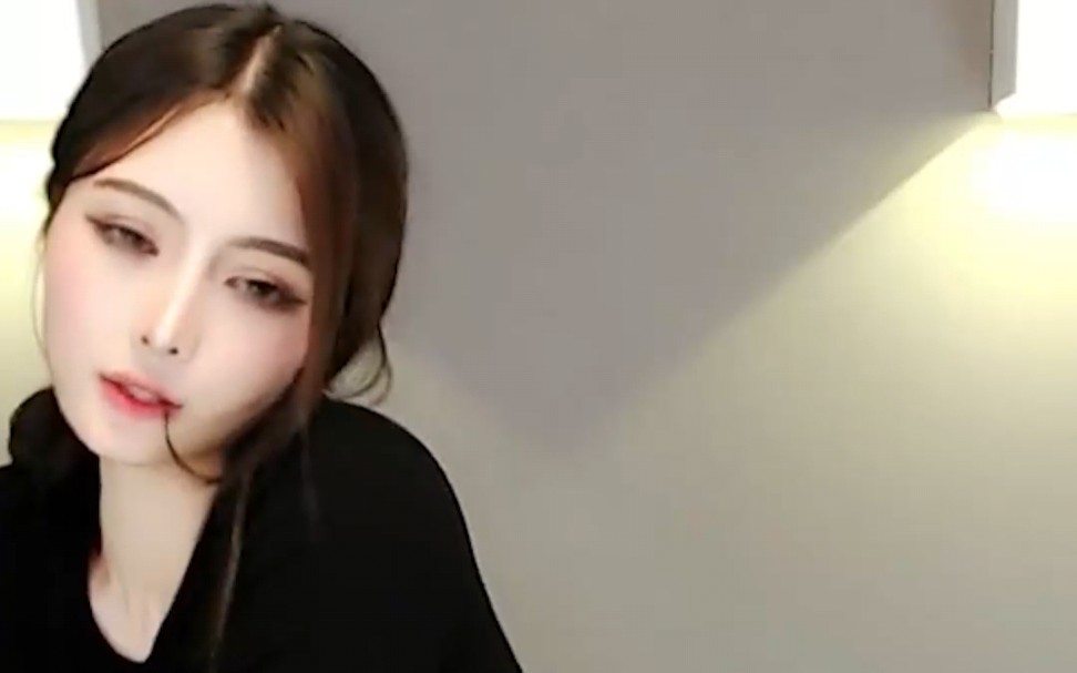 【竖版】虎牙晴小兔 骚舞 电臀 美腿 制服bcbcklg