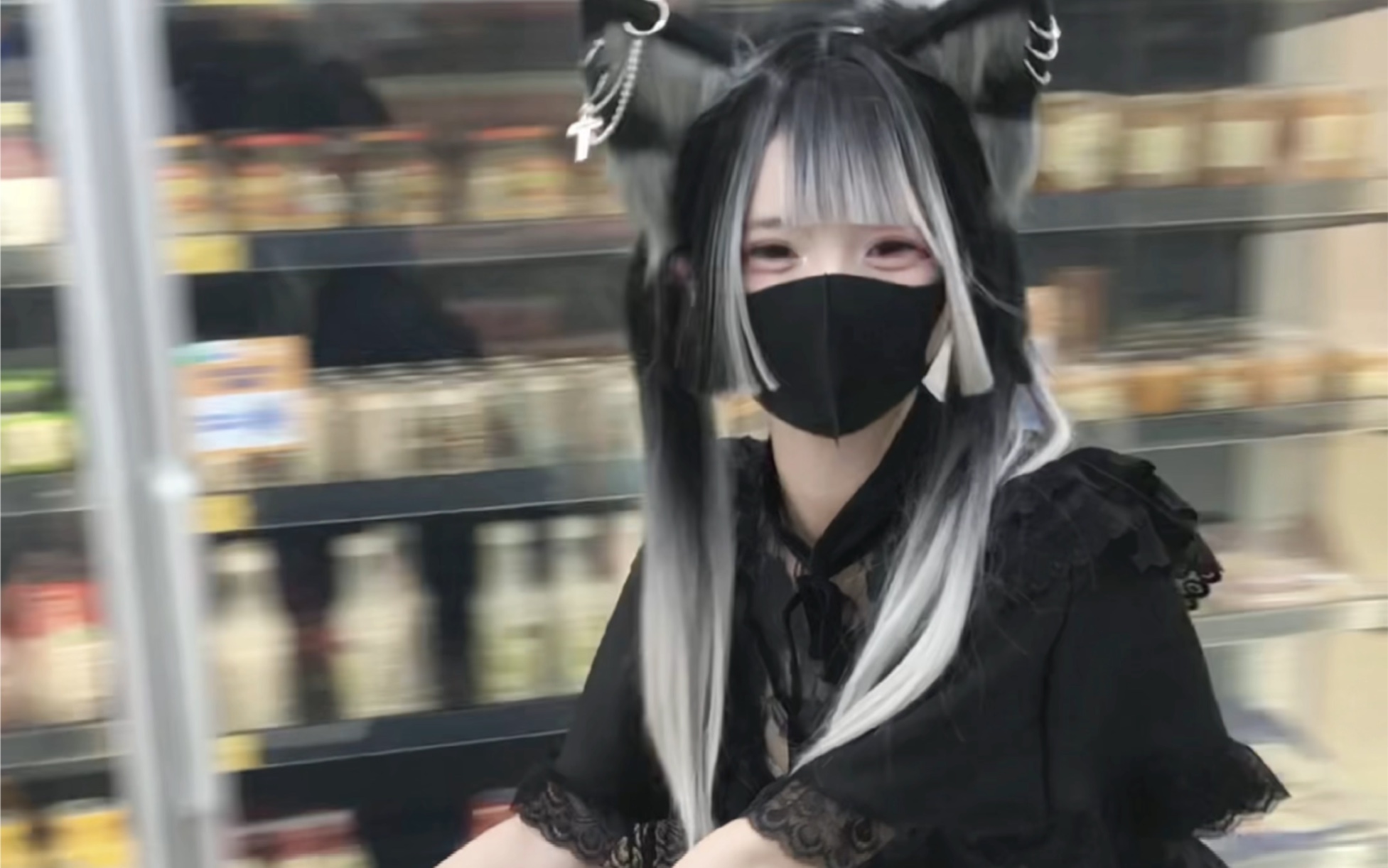 Oi! Oh, hey, Senbei!