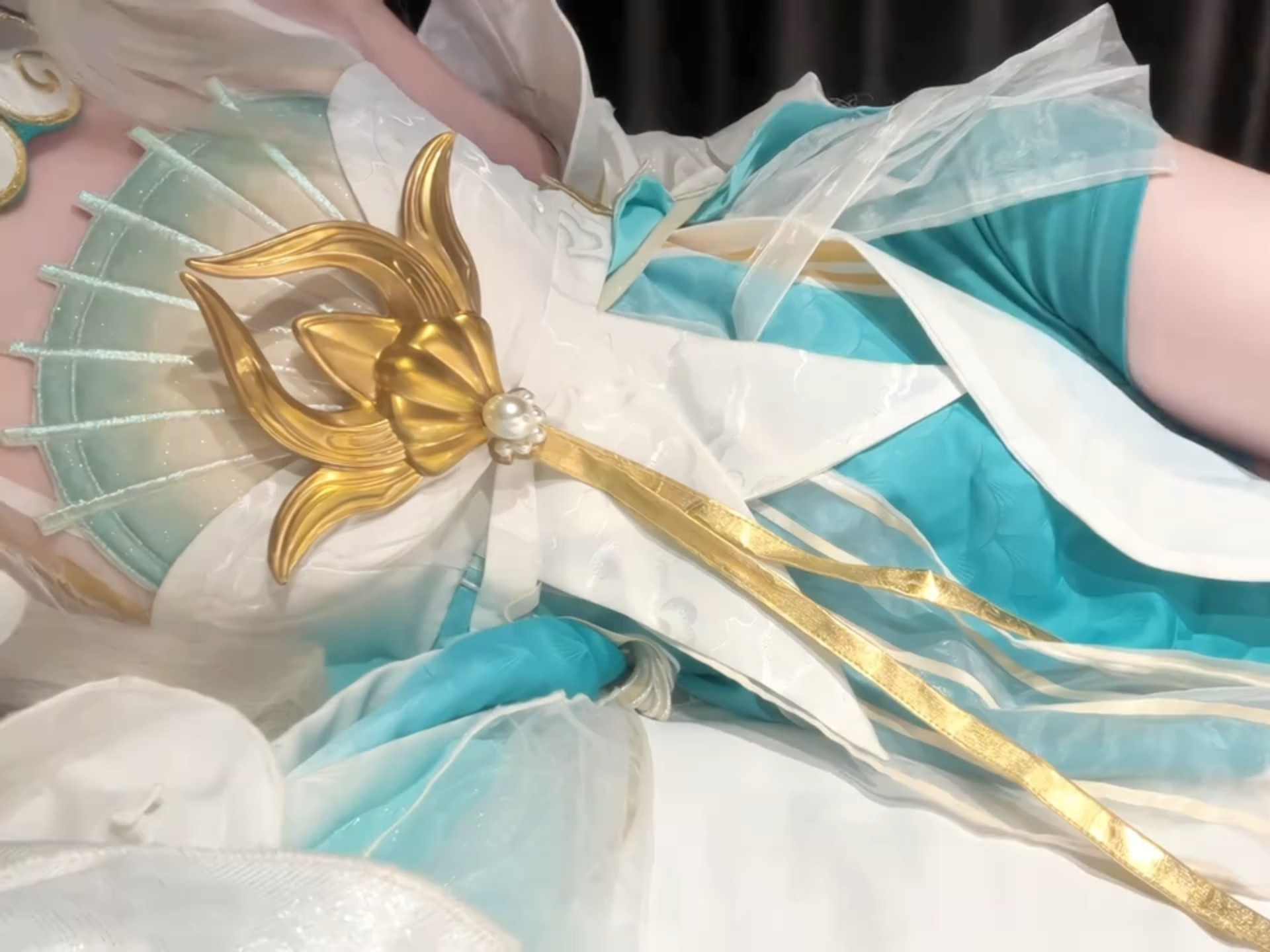 Little Blue Dragon has got his eye on you!