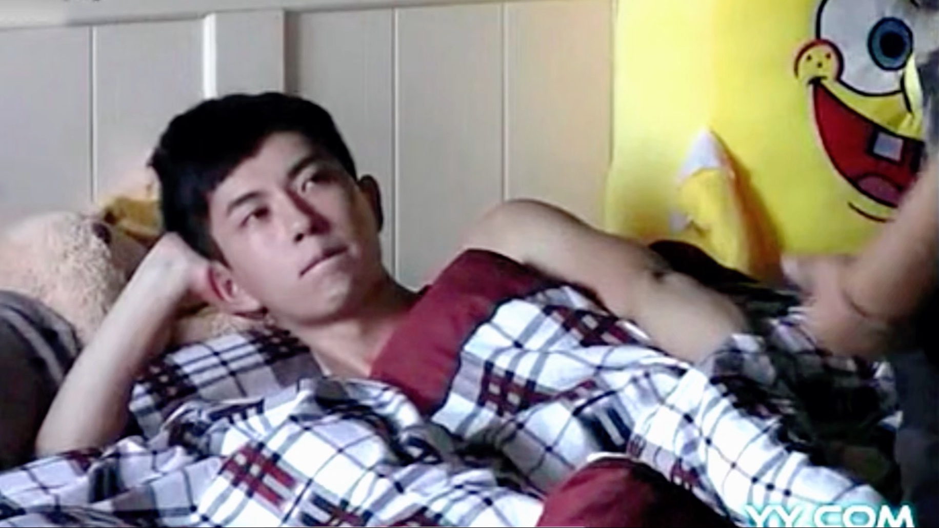 于朦胧快男城堡起床一幕 讲白举纲笑话