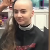 小姐姐捐发剃光头