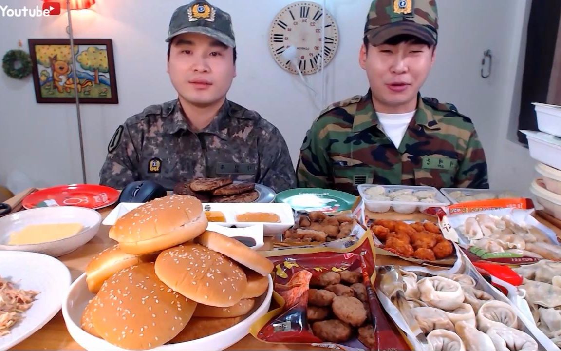 【韩国吃播】【吧唧嘴】豪放派吃播donkey兄弟吃军队食品,麦片,牛肉饼