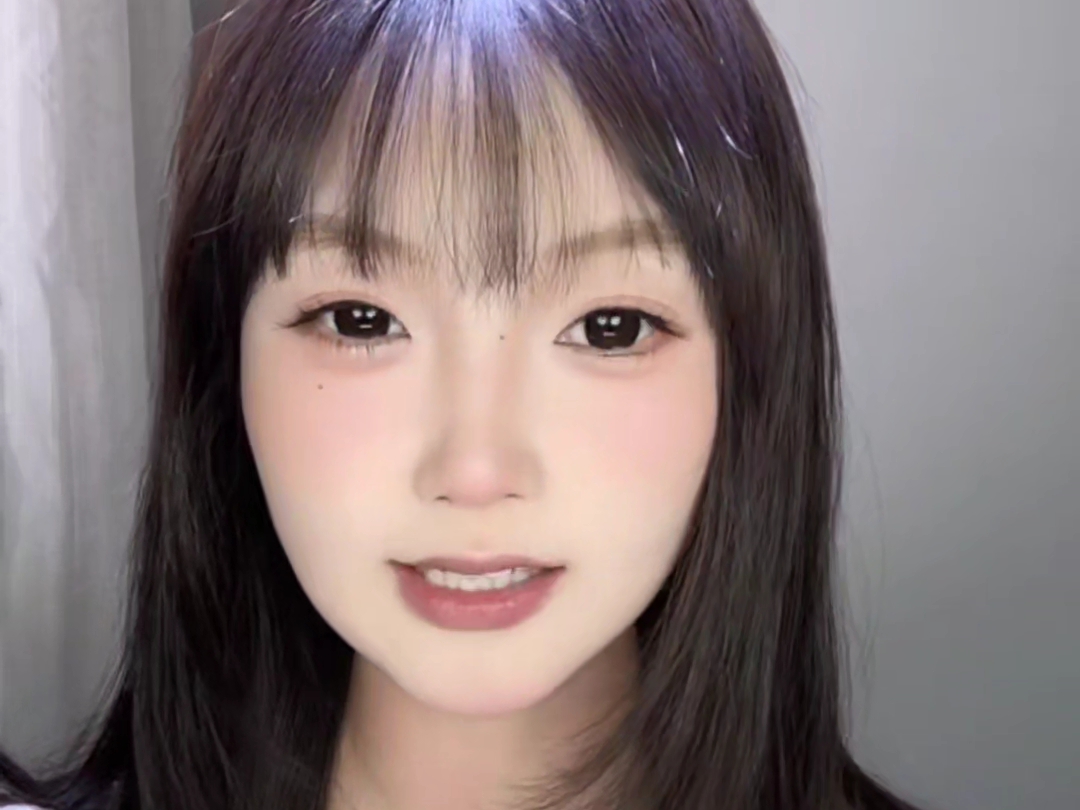 小蛋糕的第一次给黄毛？