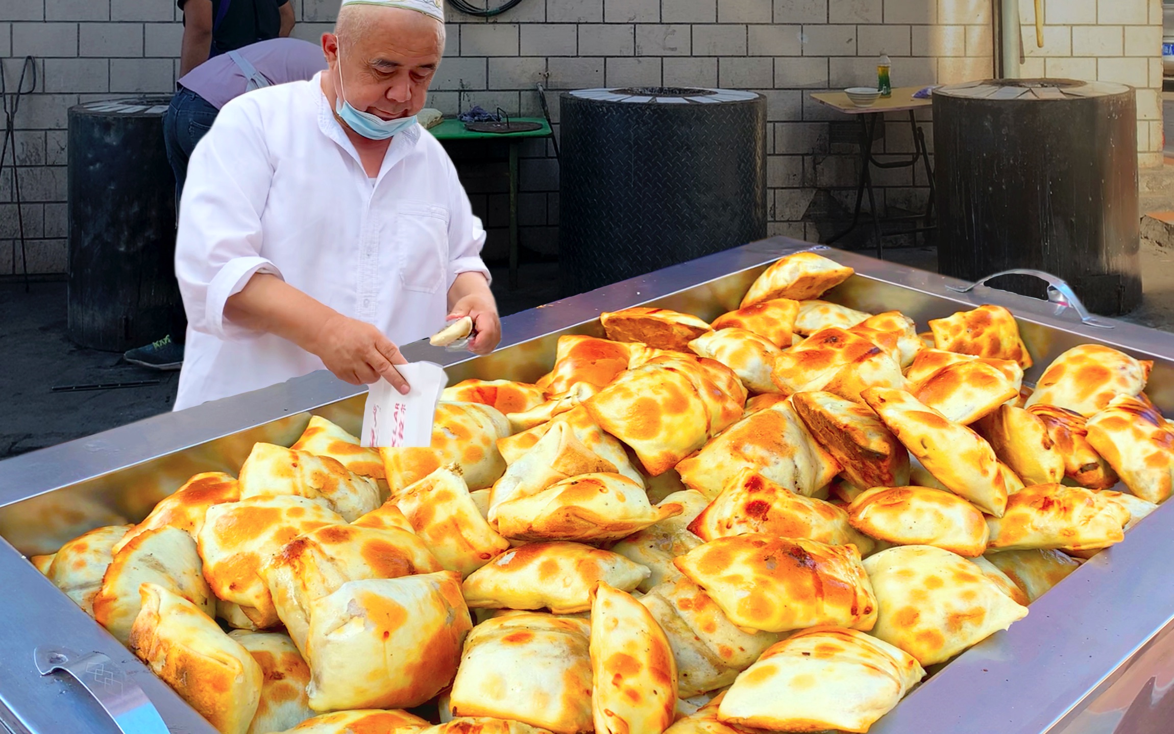 新疆“最便宜的羊肉小吃”，1毛到3块，有人连买500个，日卖10大缸
