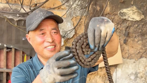 一个废旧的摩托车链条，看余师傅如何拿捏？