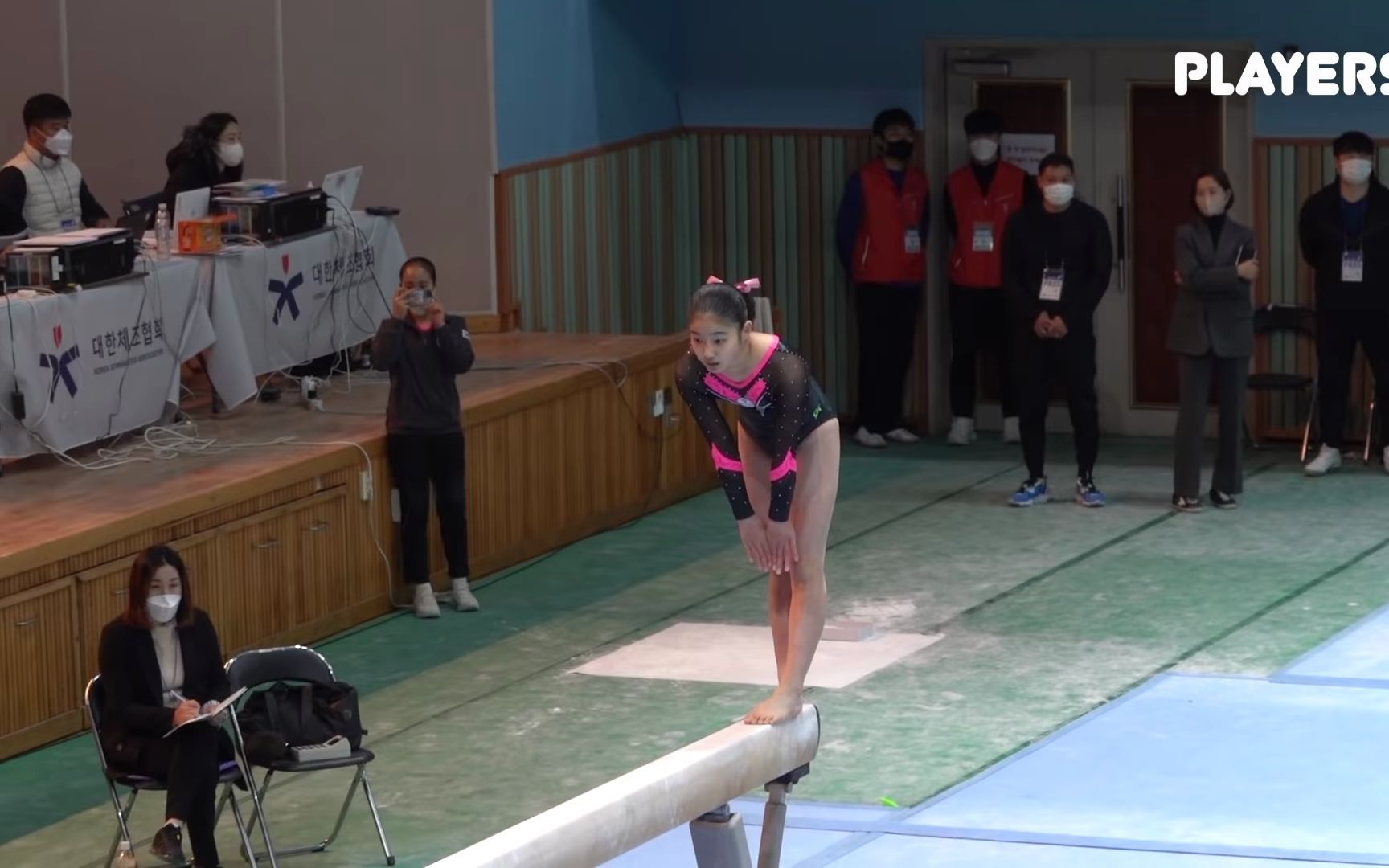 韩国初中学生体操比赛