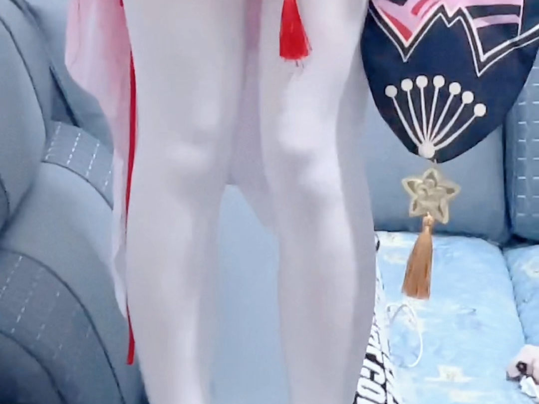 The fragrance of pear blossoms is not as good as the fragrance of 18 years old