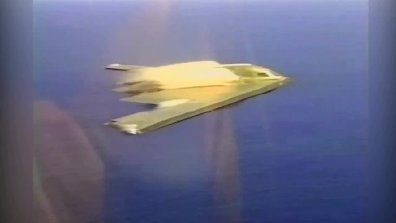 B-2隐身轰炸机展示高度机密的“可见光隐身”技术