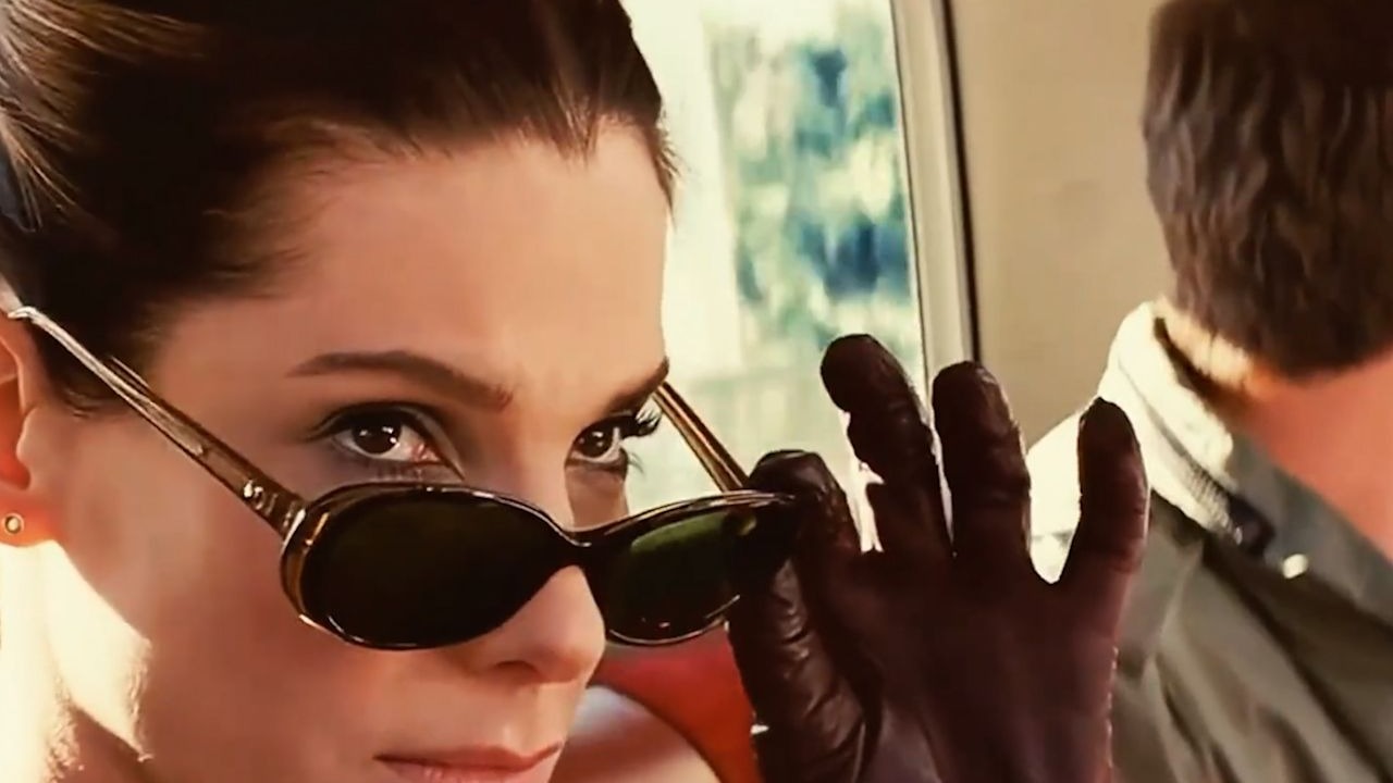 霸道女总裁第一次下乡，小镇街边的商店名字竟与助理名字十分相似，电影《假结婚》